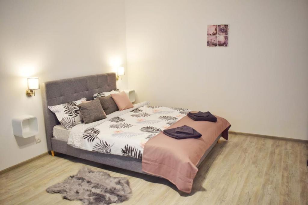 The Nest@Pinehouse Apartment Брашов Екстериор снимка